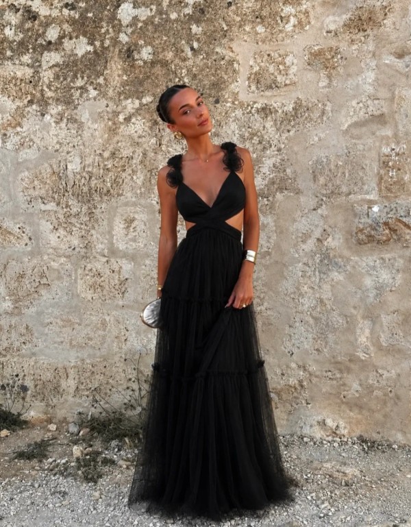 Robe longue noire en tulle dos nu