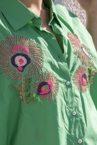 Chemise verte à perles femme chic | C pour Elle